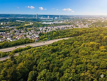 W26-02-018: Nahe Ankerbachtalweg, Flur 65, Flurstück 420
							53227 Bonn
