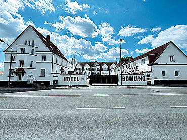 D26-02-042: Warschauer Straße 7
							04860 Torgau