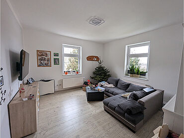 S25-04-071: Dornspachstraße 49
							02763 Zittau