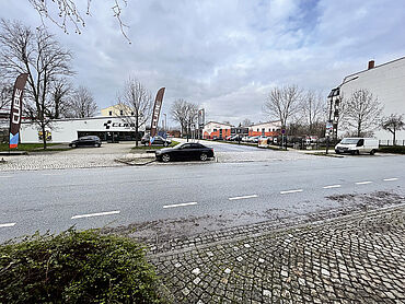 S23-01-033: Rauschwalder Straße 31
							02826  Görlitz