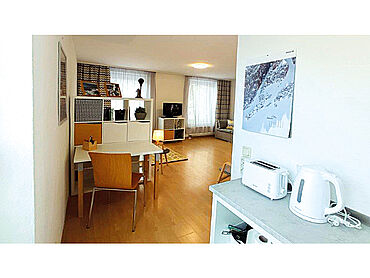 D26-02-039: Neefestraße 34
							09119 Chemnitz