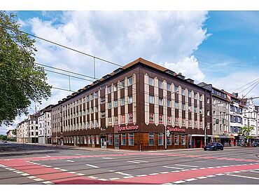 W26-02-016: Wanheimer Straße 78/ Rheinhauser Straße 199-203
							47053 Duisburg