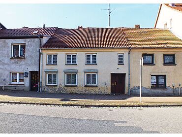 N20-04-038: Schweriner Straße 33
							19412 Brüel