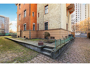 P23-01-001: Dammweg 251
							12057 Berlin