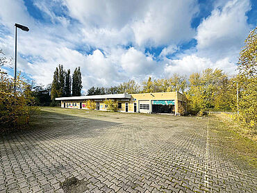 W25-04-009: Quellstraße 
							46117 Oberhausen