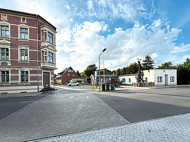 N26-04-007: Friedländer Straße 8
							17389 Anklam
