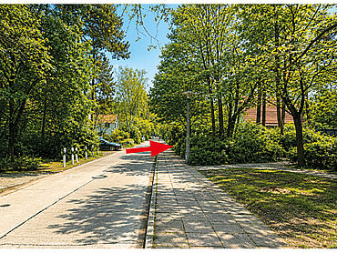 D26-02-049: Waldhornweg 16
							14480 Potsdam