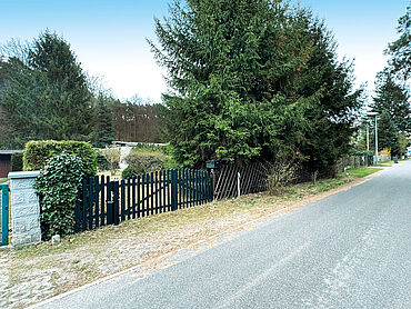 D26-02-061: Kleine Waldstraße 6
							15537 Grünheide (Mark)