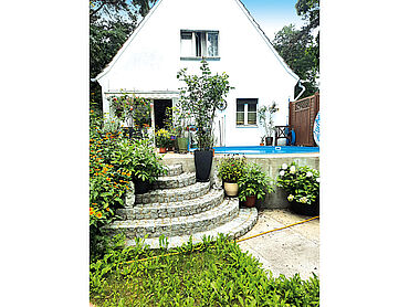 D26-02-049: Waldhornweg 16
							14480 Potsdam